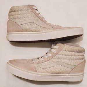 Sk8-hi Sneaker cream canvas and suede womens size 9